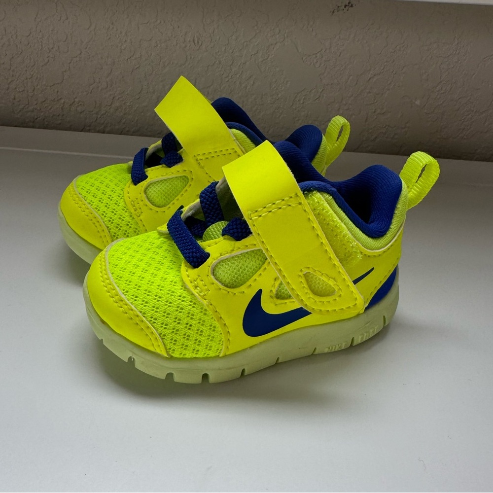 Nike Infant Yellow and Blue Sneakers